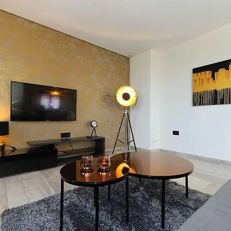 Luxury No 4 Familienfreundlich Apartment *