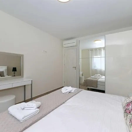 Luxury No 4 Familienfreundlich Zadar